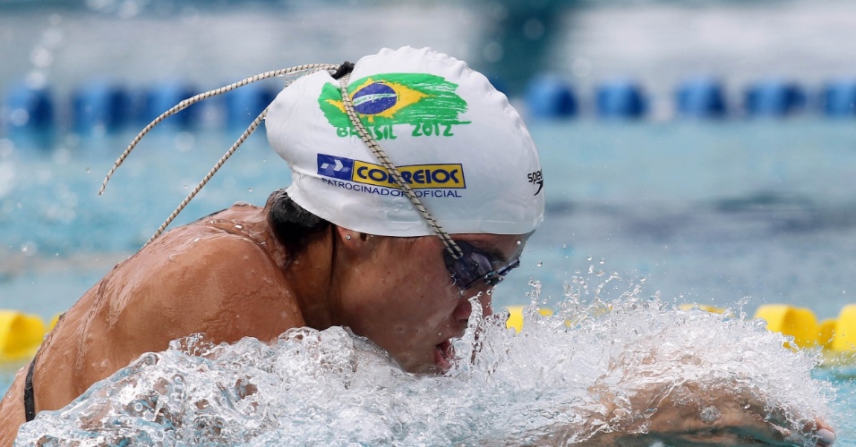 Ana Carla Carvalho disputa os 50m peito